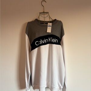 Calvin Klein Men's Gray, Black, and White Crewneck Sweater